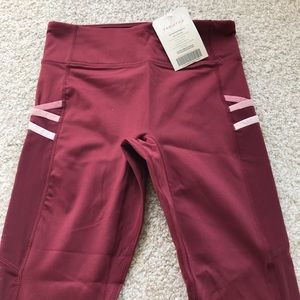 Fabletics Mid-rise Trinity 7/8 Pocket